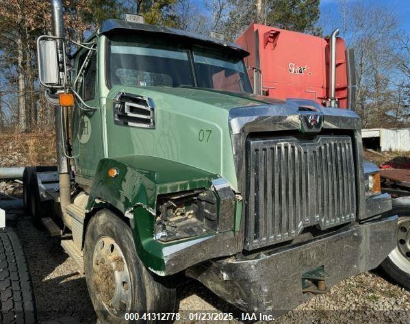  Salvage Western Star 4700 Set Forward Axle