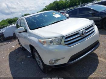  Salvage Toyota Highlander