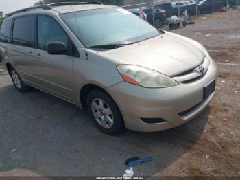  Salvage Toyota Sienna