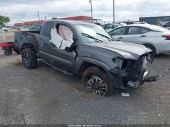  Salvage Toyota Tacoma