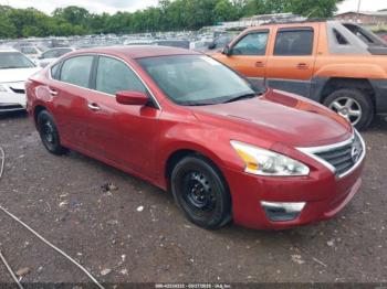  Salvage Nissan Altima