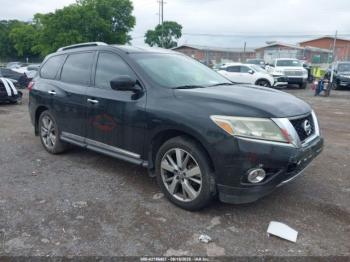  Salvage Nissan Pathfinder