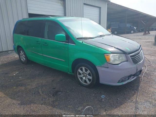  Salvage Chrysler Town & Country
