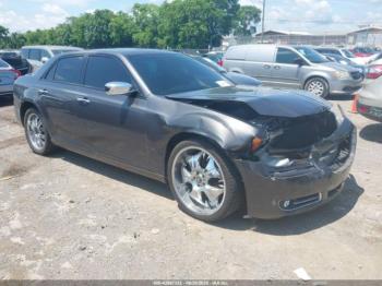  Salvage Chrysler 300c