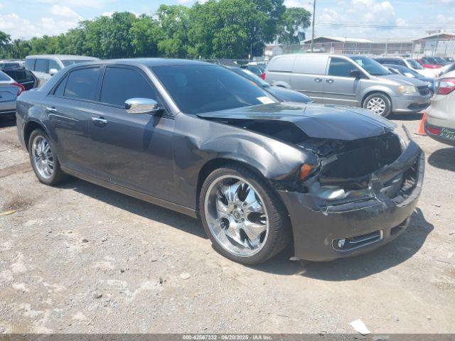  Salvage Chrysler 300c