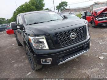  Salvage Nissan Titan