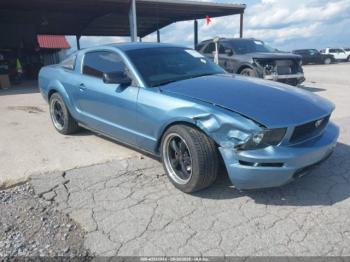  Salvage Ford Mustang