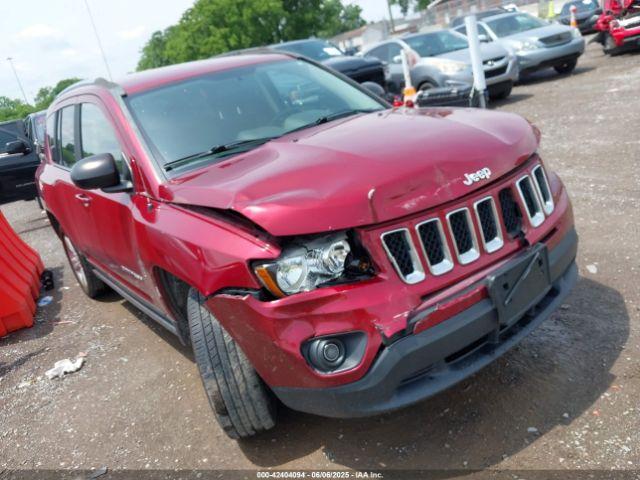  Salvage Jeep Compass