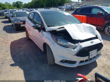  Salvage Ford Fiesta