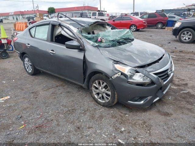  Salvage Nissan Versa