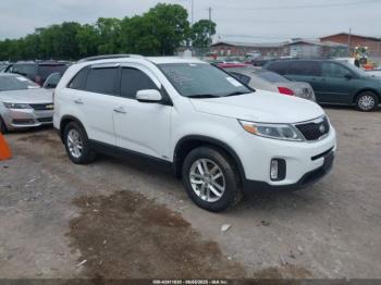  Salvage Kia Sorento