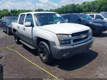  Salvage Chevrolet Avalanche 1500