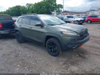  Salvage Jeep Cherokee