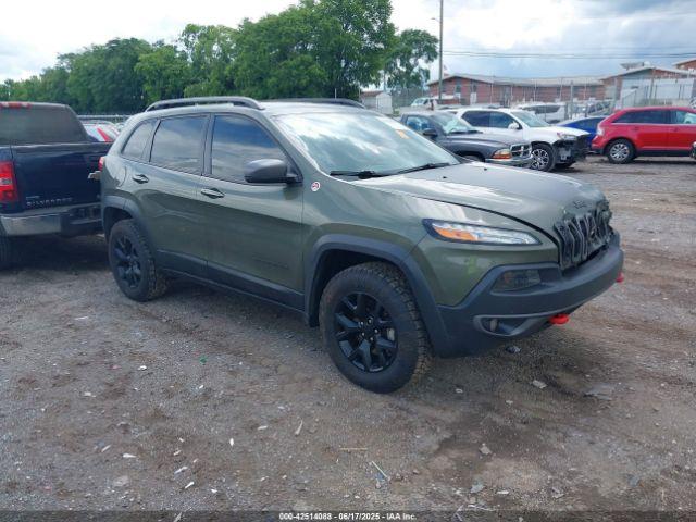 Salvage Jeep Cherokee