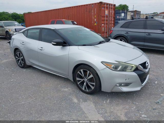  Salvage Nissan Maxima
