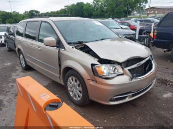  Salvage Chrysler Town & Country