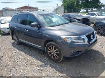  Salvage Nissan Pathfinder