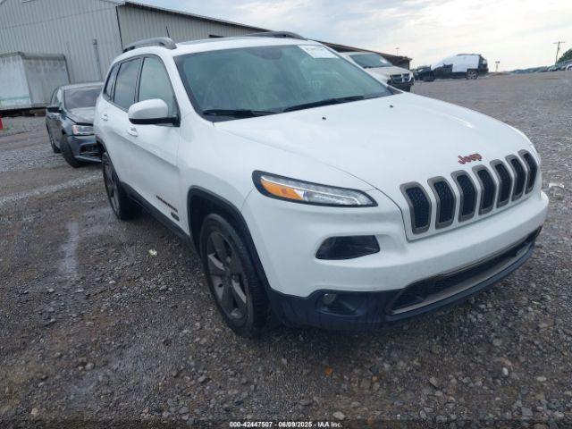  Salvage Jeep Cherokee