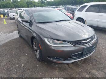  Salvage Chrysler 200