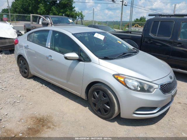  Salvage Kia Forte