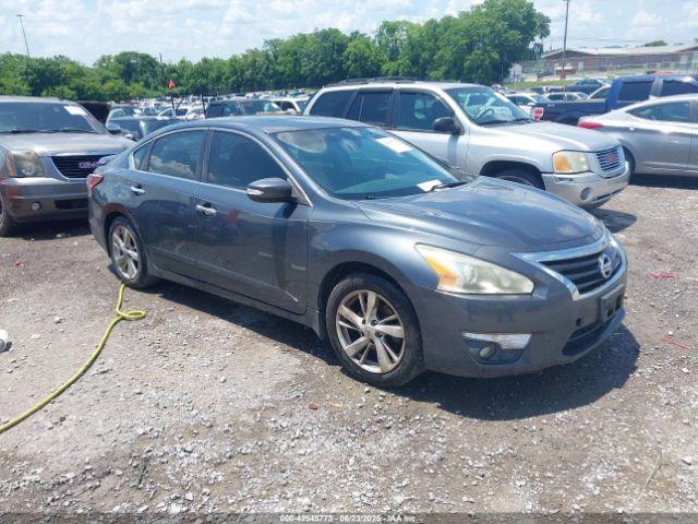  Salvage Nissan Altima