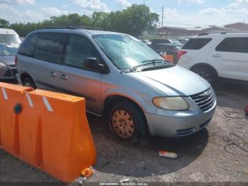 Salvage Chrysler Town & Country
