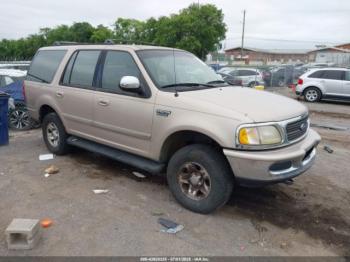  Salvage Ford Expedition
