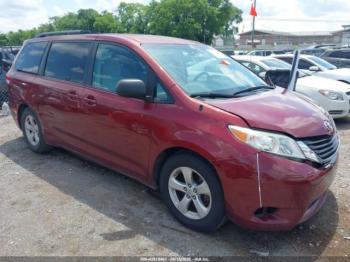  Salvage Toyota Sienna