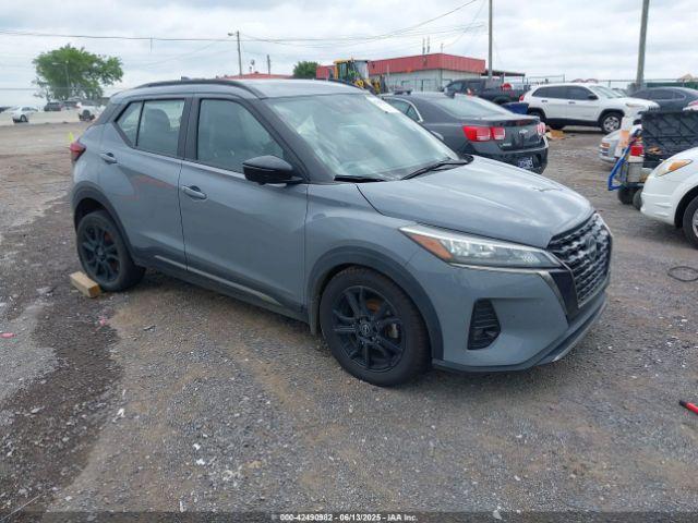  Salvage Nissan Kicks