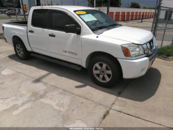  Salvage Nissan Titan