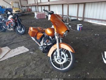  Salvage Harley-Davidson Flhx