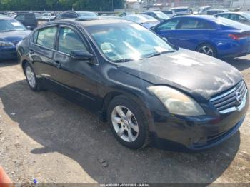  Salvage Nissan Altima