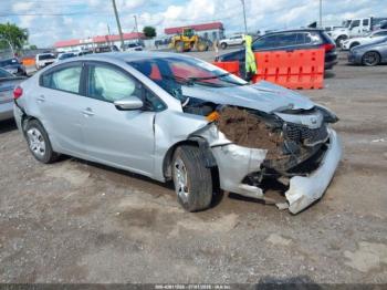  Salvage Kia Forte