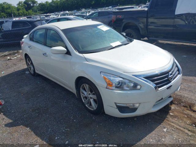  Salvage Nissan Altima