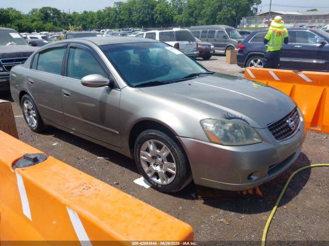  Salvage Nissan Altima