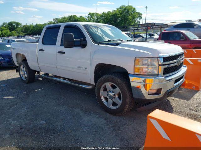  Salvage Chevrolet Silverado 2500