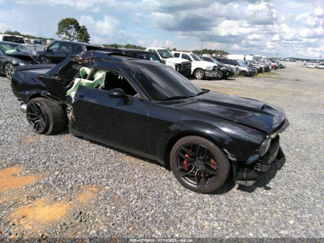  Salvage Dodge Challenger