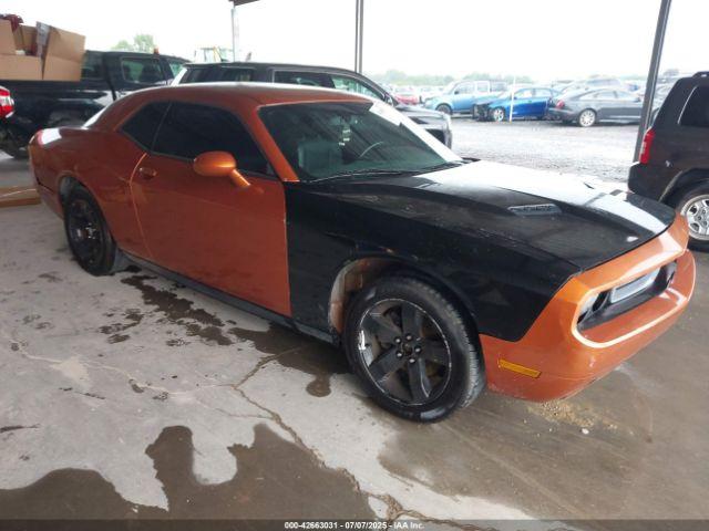  Salvage Dodge Challenger