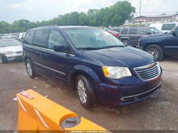  Salvage Chrysler Town & Country