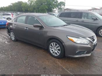  Salvage Nissan Altima