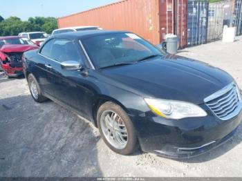  Salvage Chrysler 200