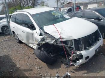  Salvage Nissan Pathfinder