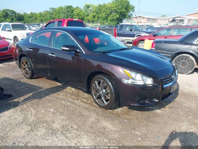  Salvage Nissan Maxima