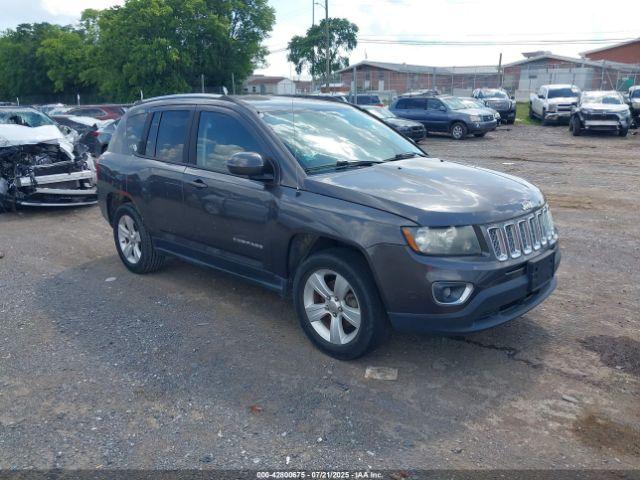  Salvage Jeep Compass
