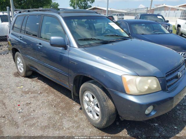  Salvage Toyota Highlander