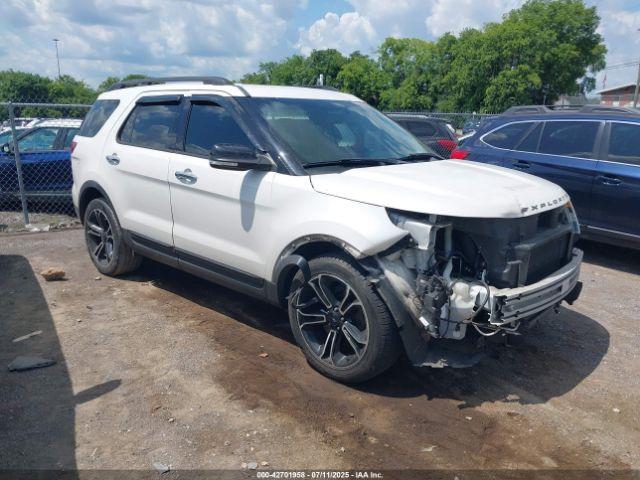 Salvage Ford Explorer