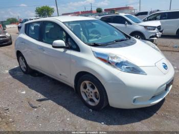  Salvage Nissan LEAF