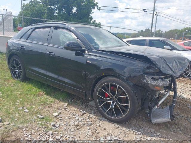  Salvage Audi Q8