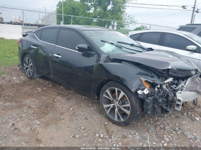  Salvage Nissan Maxima