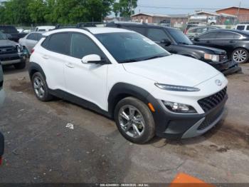  Salvage Hyundai KONA
